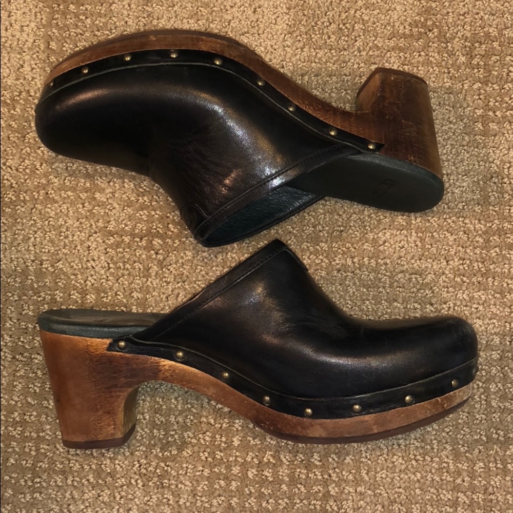 UGG Mules